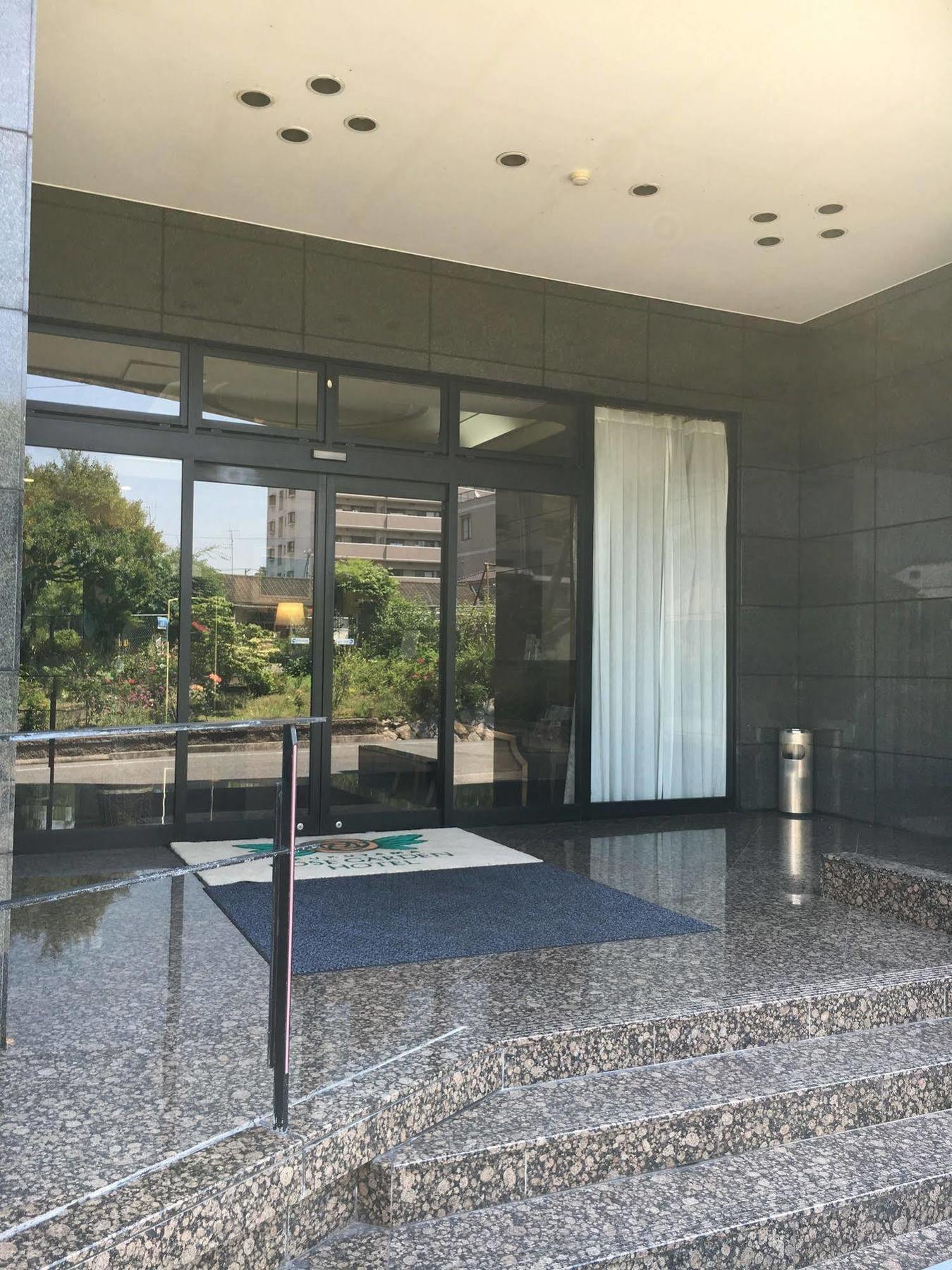 Fukuyama Rose Garden Hotel Екстериор снимка