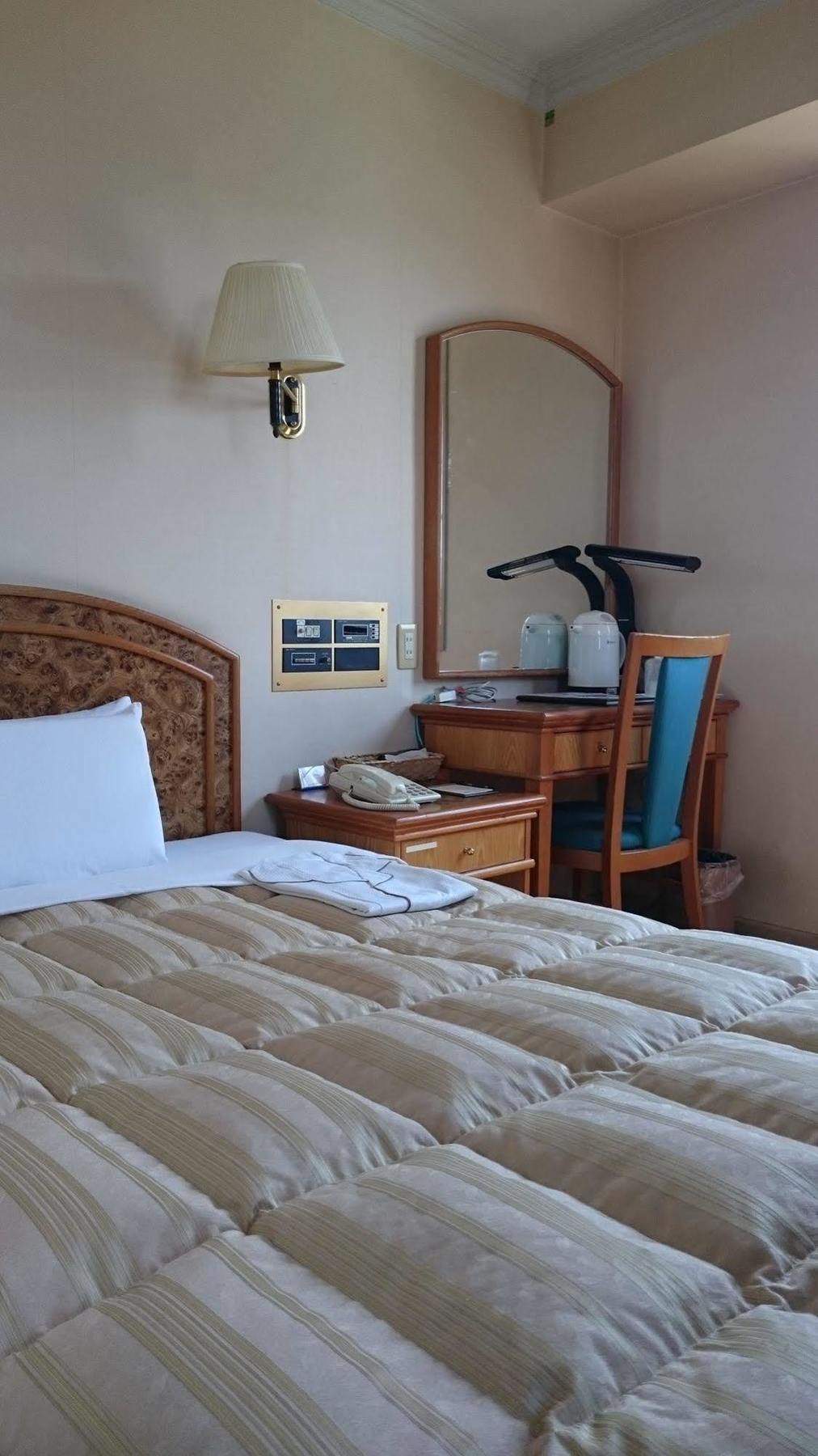 Fukuyama Rose Garden Hotel Екстериор снимка